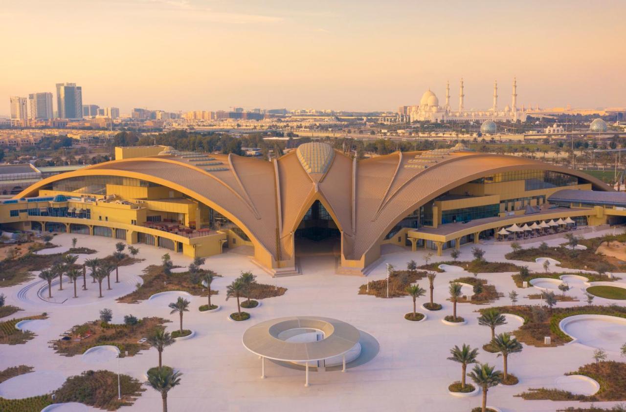 Erth Abu Dhabi Hotel Екстер'єр фото