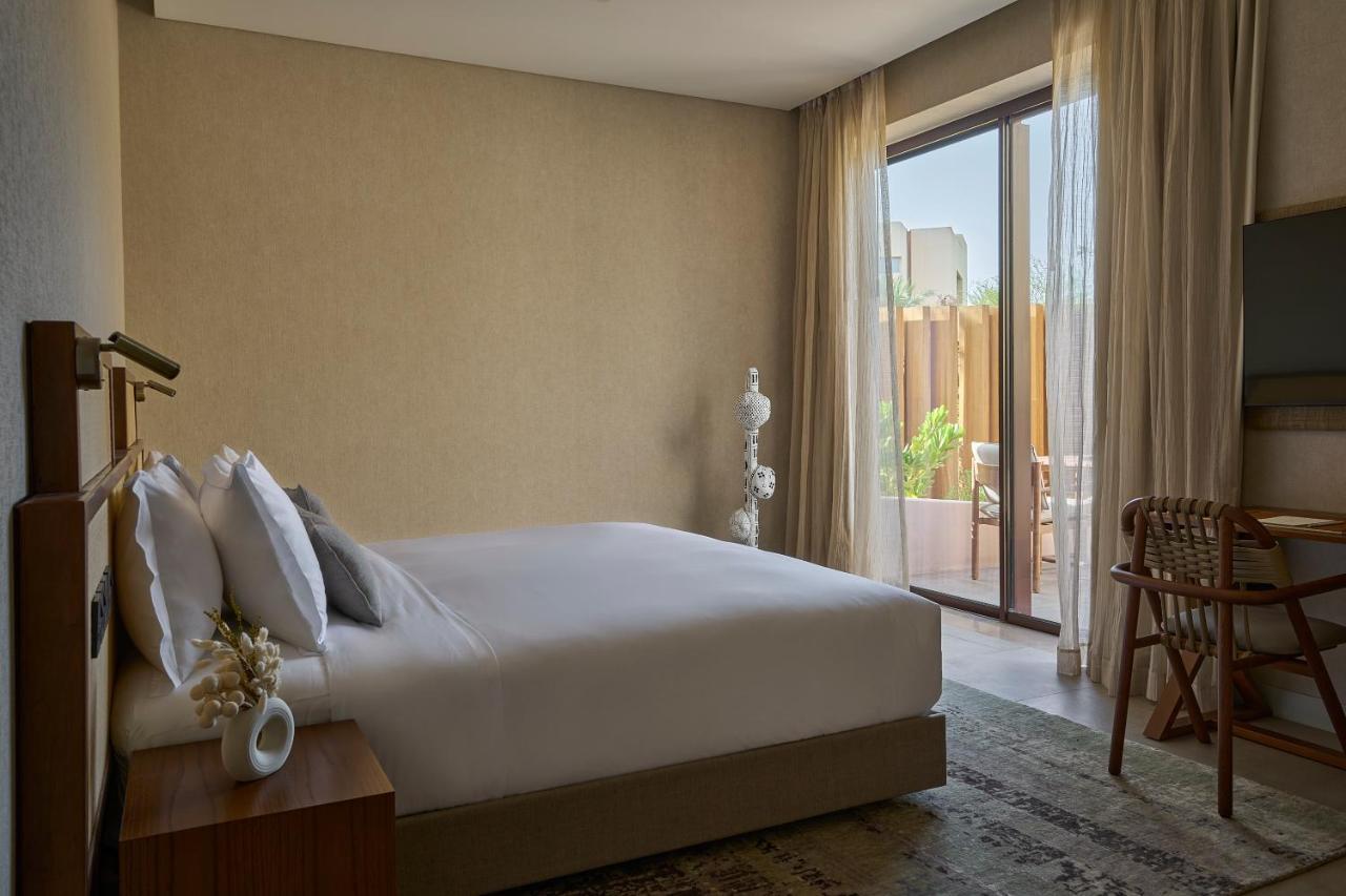 Erth Abu Dhabi Hotel Екстер'єр фото